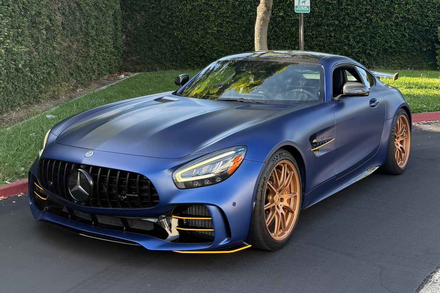 Mercedes Benz AMG GTR