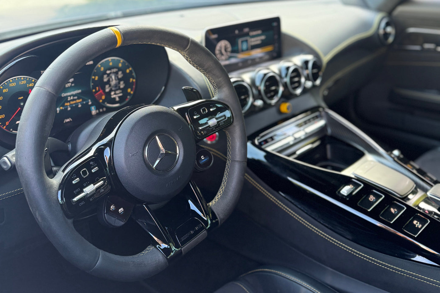Mercedes Benz AMG GTR